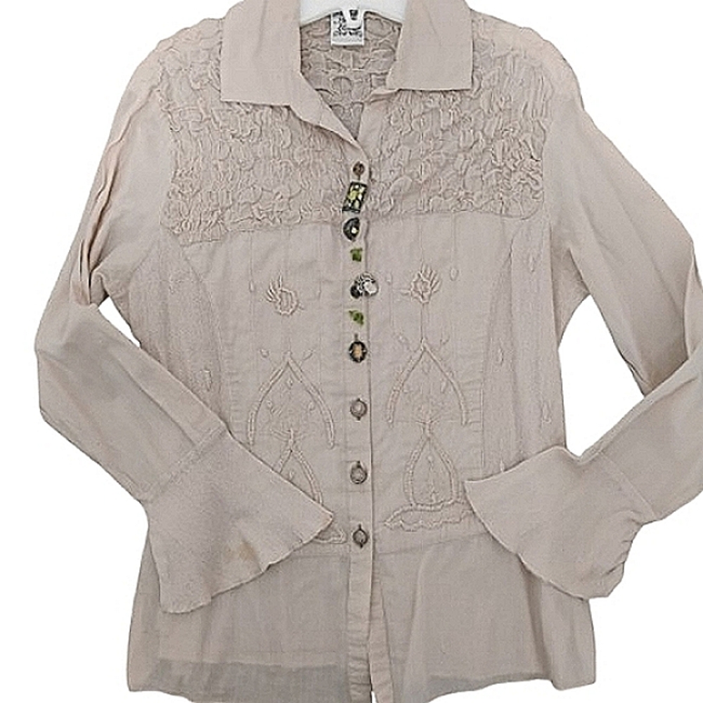 Parsley&Sage Embroidered Button Down Shirt with Embellished Buttons Small